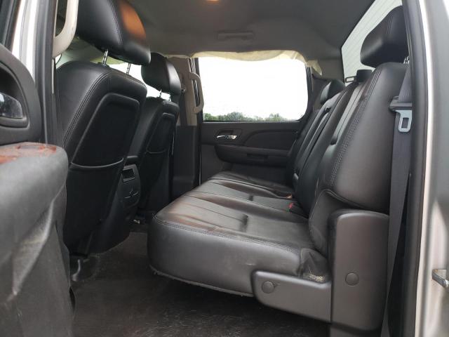 Photo 10 from auction – 2010 GMC SIERRA K15 with VIN 3GTRKWE39AG103275