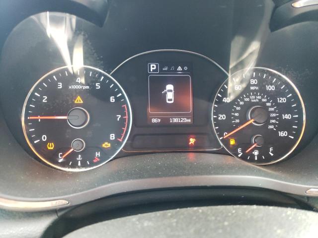 Photo 9 from auction – 2018 KIA FORTE LX with VIN 3KPFL4A74JE172092