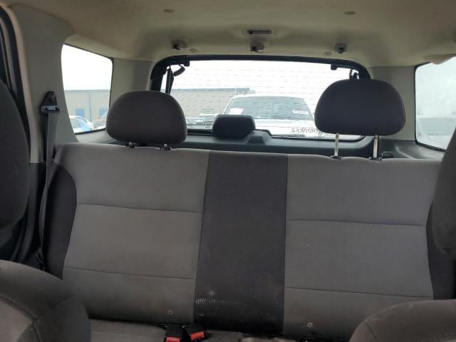 Photo 10 from auction – 2004 FORD ESCAPE XLS with VIN 1FMYU02184KB65183