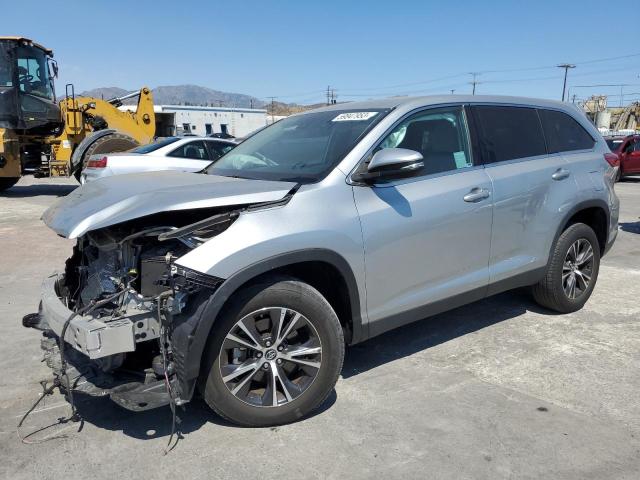 TOYOTA HIGHLANDER 2019 with VIN 5TDZARFHXKS047736 - Photo from auction
