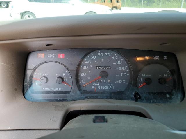 Photo 9 from auction – 2005 MERCURY GRAND MARQ with VIN 2MEFM75W05X663094