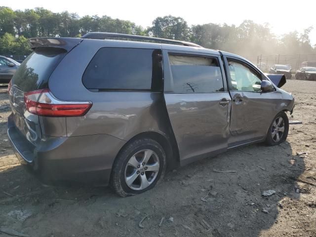 Photo 3 from auction – 2015 TOYOTA SIENNA LE with VIN 5TDKK3DC4FS534746
