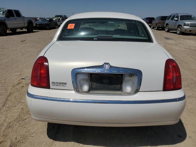 Photo 6 from auction – 2000 LINCOLN TOWN CAR S with VIN 1LNHM82W9YY794867