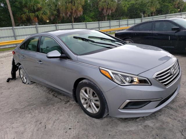 Photo 4 from auction – 2017 HYUNDAI SONATA SE with VIN 5NPE24AF2HH480924