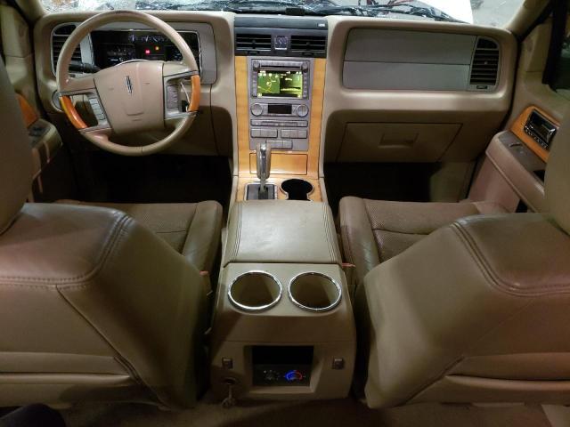 Photo 8 from auction – 2010 LINCOLN NAVIGATOR with VIN 5LMJJ3J59AEJ02603