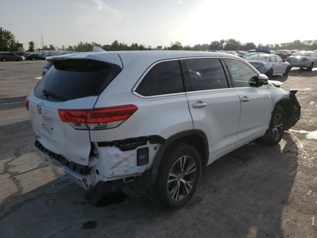 Photo 3 from auction – 2017 TOYOTA HIGHLANDER with VIN 5TDZZRFH1HS204748