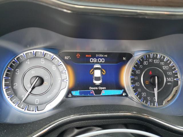Photo 9 from auction – 2015 CHRYSLER 200 C with VIN 1C3CCCCG3FN586336