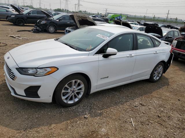 FORD FUSION SE 2019 with VIN 3FA6P0LUXKR256658 - Photo from auction