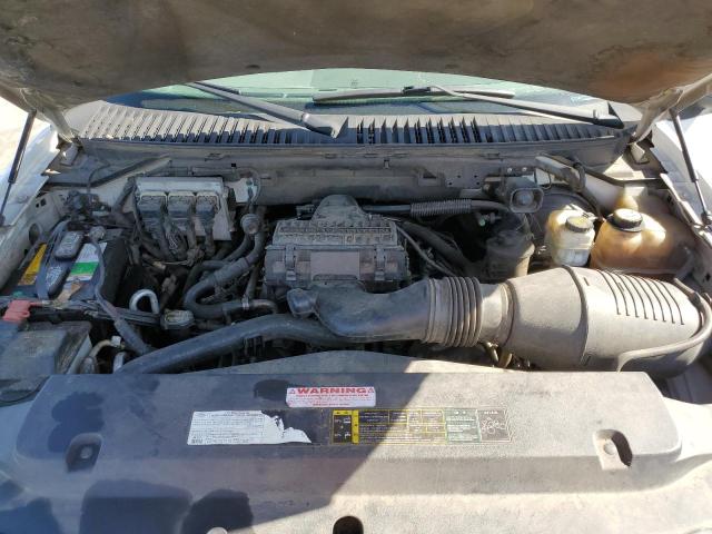 Фото 11 с аукциона – 2005 FORD EXPEDITION с VIN 1FMPU16585LA01913