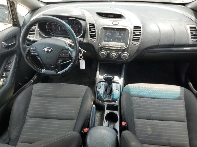 Photo 8 from auction – 2017 KIA FORTE LX with VIN 3KPFL4A71HE022001