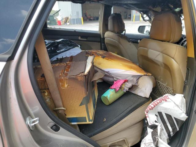 Photo 10 from auction – 2014 KIA SORENTO LX with VIN 5XYKTCA69EG534961