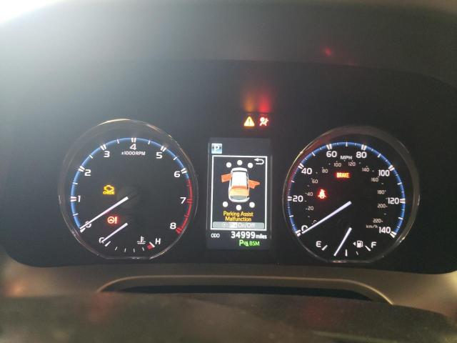 Photo 9 from auction – 2017 TOYOTA RAV4 LIMIT with VIN JTMDFREVXHD208495