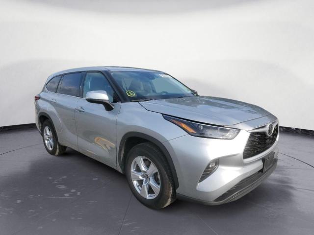 Photo 4 from auction – 2022 TOYOTA HIGHLANDER with VIN 5TDZZRAH0NS543942