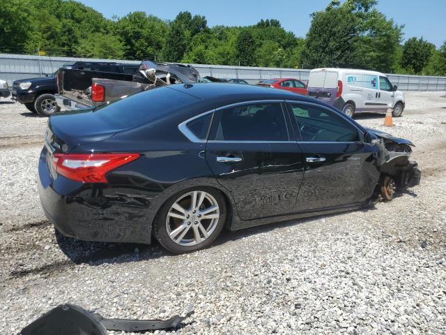 Photo 3 from auction – 2017 NISSAN ALTIMA 3.5 with VIN 1N4BL3AP0HC266969