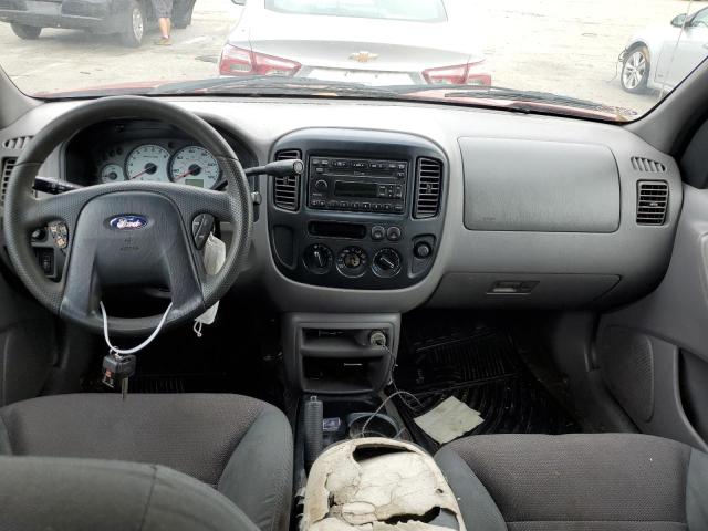 Photo 8 from auction – 2002 FORD ESCAPE XLT with VIN 1FMYU03192KB03061