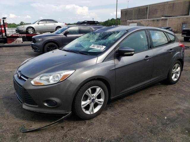 FORD FOCUS SE 2014 مع رقم تعريف المركبة 1FADP3K22EL437023 - صورة من المزاد