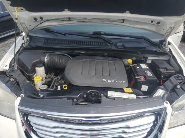Photo 11 from auction – 2012 CHRYSLER TOWN & COU with VIN 2C4RC1BG1CR409990