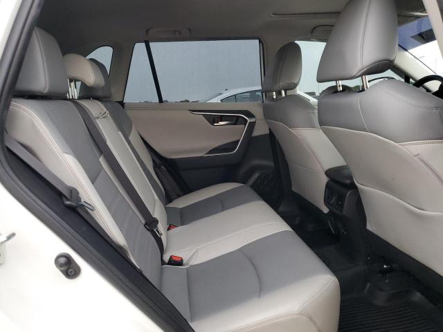 Photo 11 from auction – 2019 TOYOTA RAV4 LIMIT with VIN JTMY1RFV3KD020441