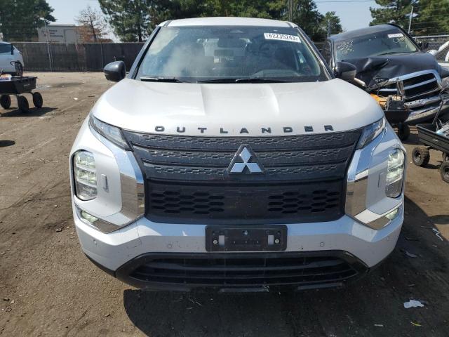 Photo 5 from auction – 2023 MITSUBISHI OUTLANDER with VIN JA4J4UA87PZ019276