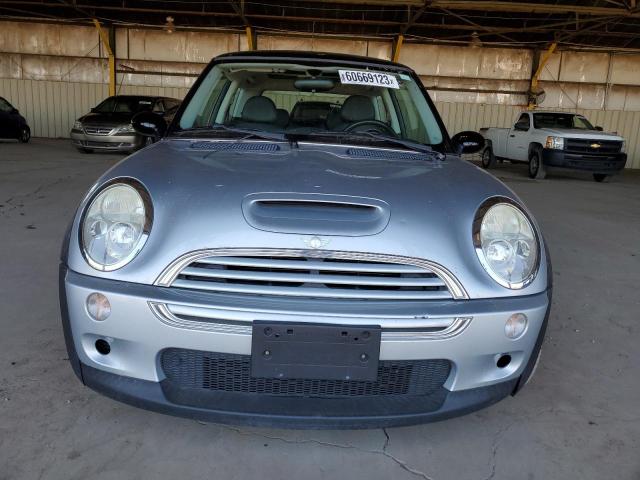 Photo 5 from auction – 2004 MINI COOPER S with VIN WMWRE33464TD80622