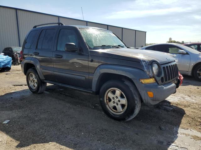 Photo 4 from auction – 2005 JEEP LIBERTY SP with VIN 1J4GL48K35W614574