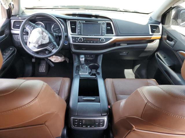 Photo 8 from auction – 2017 TOYOTA HIGHLANDER with VIN 5TDDGRFHXHS029979