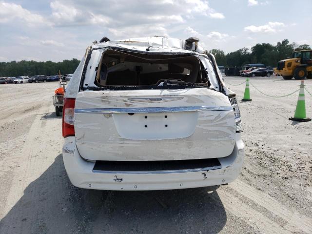 Photo 6 from auction – 2015 CHRYSLER TOWN & COU with VIN 2C4RC1CG8FR562028