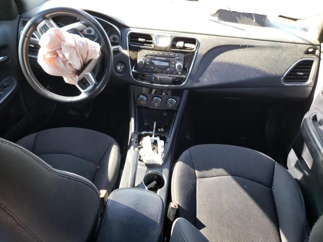 Photo 8 from auction – 2012 CHRYSLER 200 TOURIN with VIN 1C3CCBBB2CN271152
