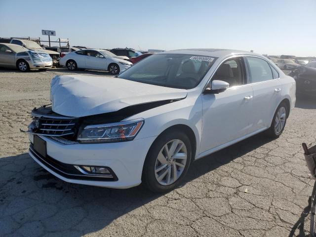 VOLKSWAGEN PASSAT SE 2018 with VIN 1VWBA7A39JC030294 - Photo from auction