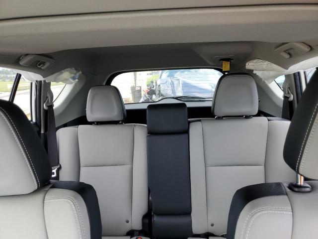 Photo 10 from auction – 2018 TOYOTA RAV4 LIMIT with VIN JTMDFREVXJJ221111
