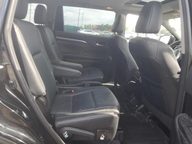 Photo 11 from auction – 2018 TOYOTA HIGHLANDER with VIN 5TDDZRFH1JS913311