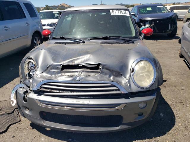 Photo 5 from auction – 2006 MINI COOPER S with VIN WMWRE33566TJ39734
