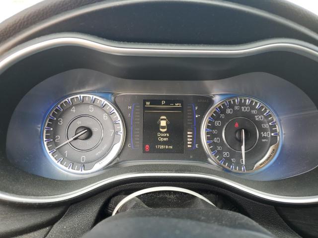 Photo 9 from auction – 2015 CHRYSLER 200 LIMITE with VIN 1C3CCCAB6FN621023