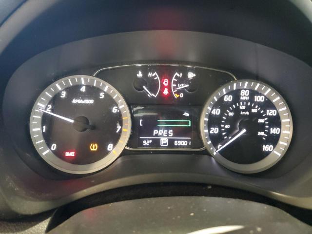 Photo 9 from auction – 2015 NISSAN SENTRA S with VIN 3N1AB7AP8FY325368