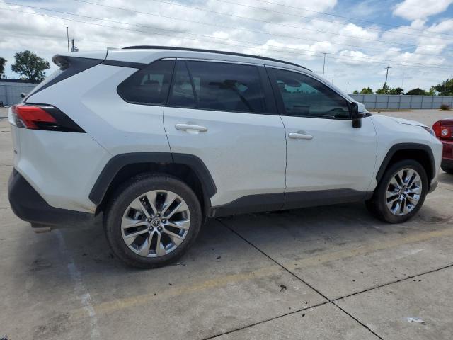 Photo 3 from auction – 2021 TOYOTA RAV4 XLE P with VIN 2T3C1RFV0MW153674