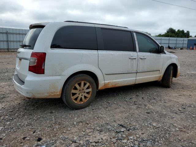 Photo 3 from auction – 2015 CHRYSLER TOWN & COU with VIN 2C4RC1BG4FR673127