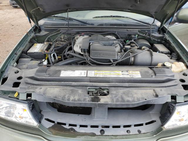Photo 12 from auction – 2001 LINCOLN NAVIGATOR with VIN 5LMFU28RX1LJ27246