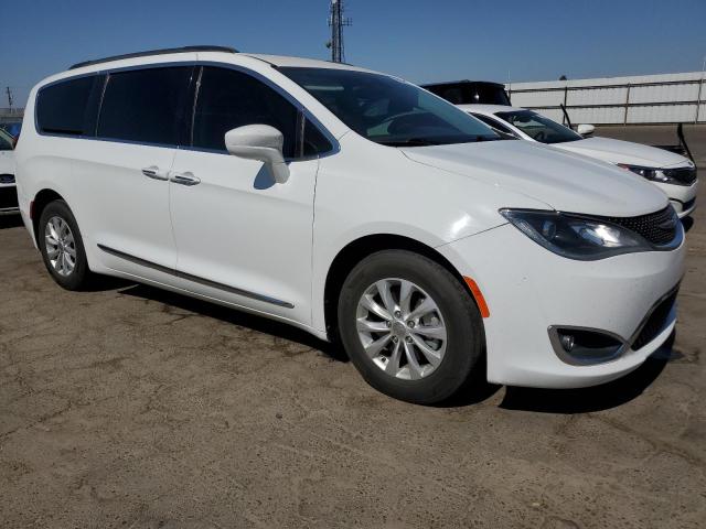 Photo 4 from auction – 2017 CHRYSLER PACIFICA T with VIN 2C4RC1BG5HR535678