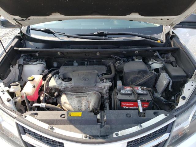 Photo 11 from auction – 2015 TOYOTA RAV4 LE with VIN 2T3BFREV4FW330437