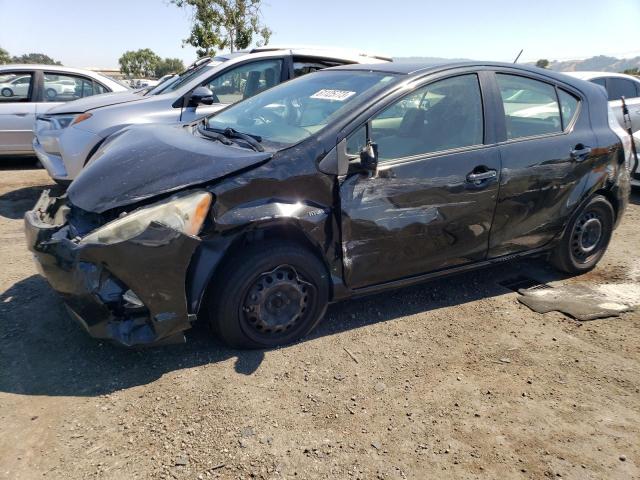 TOYOTA PRIUS C 2013 with VIN JTDKDTB32D1549866 - Photo from auction