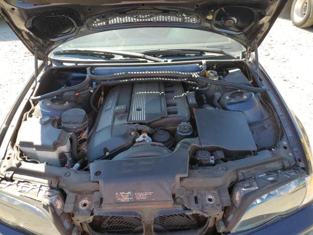 Photo 11 from auction – 2003 BMW 325 I with VIN WBAET37443NJ23425