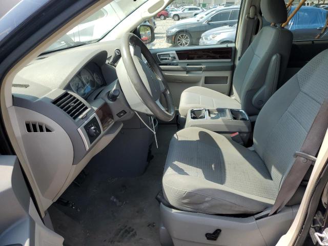 Photo 7 from auction – 2010 CHRYSLER TOWN & COU with VIN 2A4RR5D1XAR183308