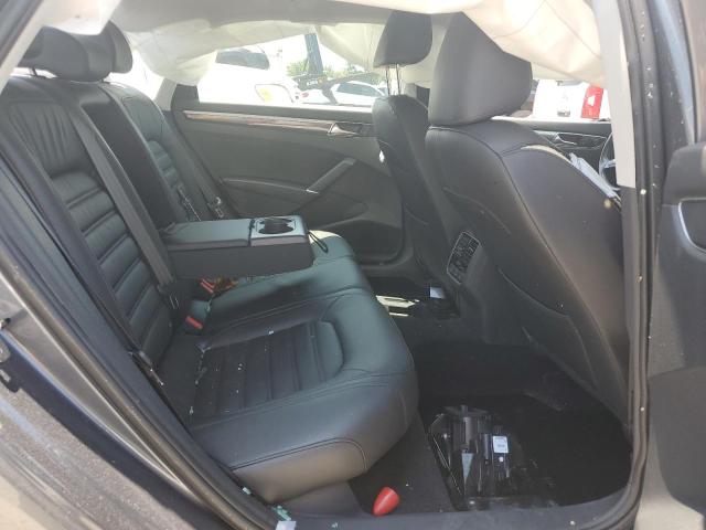 Photo 10 from auction – 2017 VOLKSWAGEN PASSAT SEL with VIN 1VWCT7A3XHC077522
