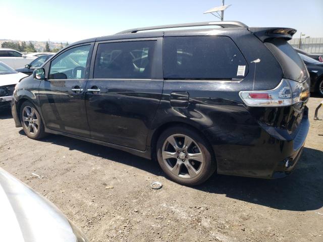 Photo 2 from auction – 2017 TOYOTA SIENNA SE with VIN 5TDXZ3DC9HS899556