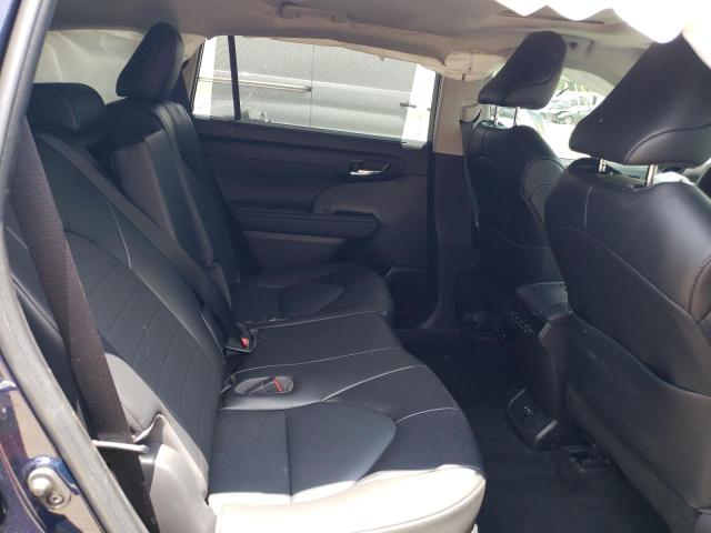 Photo 11 from auction – 2018 TOYOTA HIGHLANDER with VIN 5TDGZRAHXNS132152