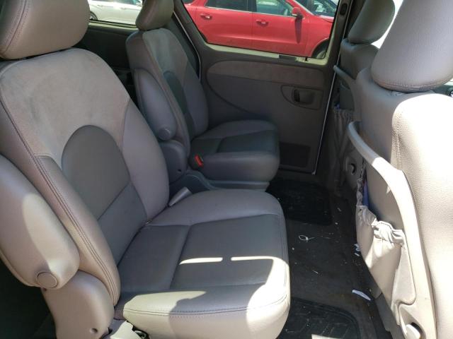 Photo 11 from auction – 2003 CHRYSLER TOWN & COU with VIN 2C8GP64L93R369188