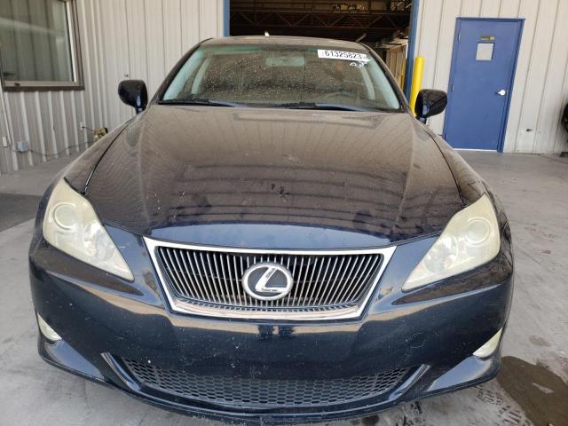 Photo 5 from auction – 2006 LEXUS IS 250 with VIN JTHCK262962004331