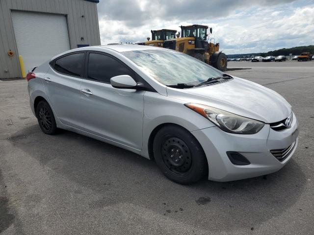 Photo 4 from auction – 2012 HYUNDAI ELANTRA GL with VIN 5NPDH4AE4CH141978