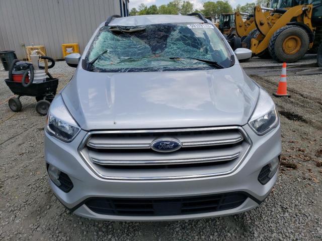 Photo 5 from auction – 2018 FORD ESCAPE SE with VIN 1FMCU0GD9JUD06677