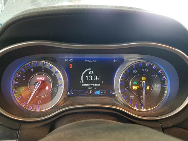 Photo 9 from auction – 2018 CHRYSLER 300 LIMITE with VIN 2C3CCAEG3JH140187